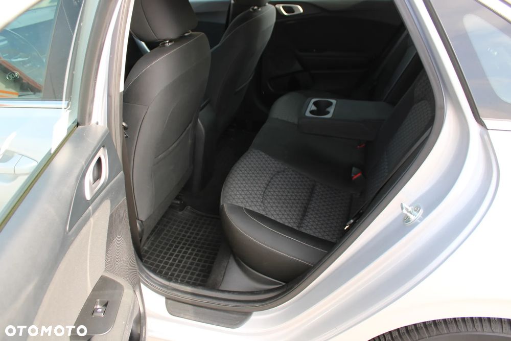 Kia Ceed 1.4 T-GDI GT-Line DCT - 30