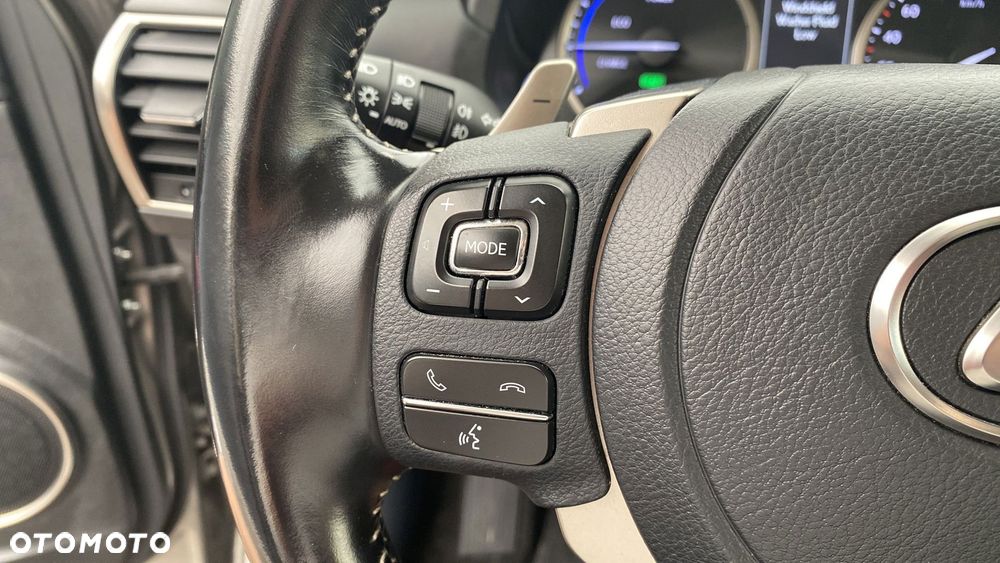 Lexus NX 300h F Impression AWD - 22