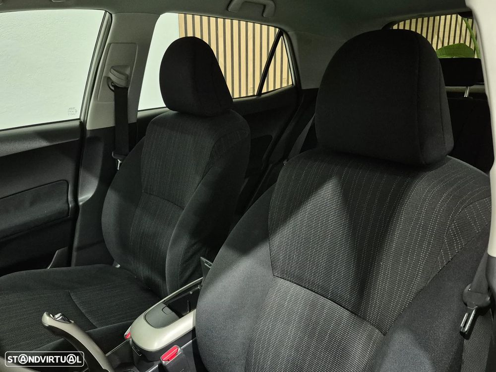 Toyota Auris 1.4 D-4D AC - 7