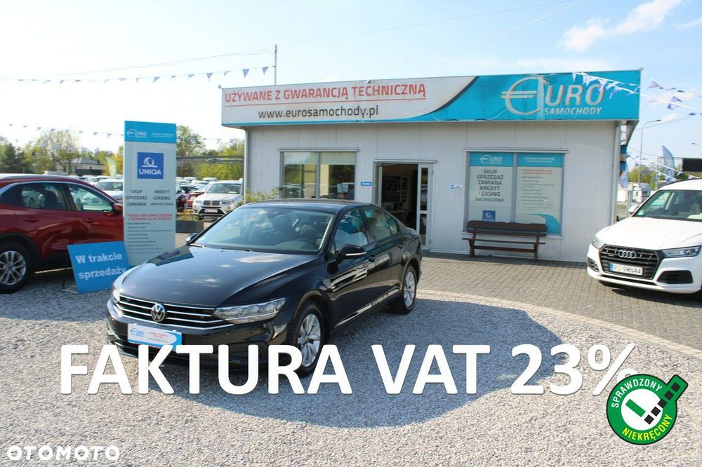 Volkswagen Passat - 1