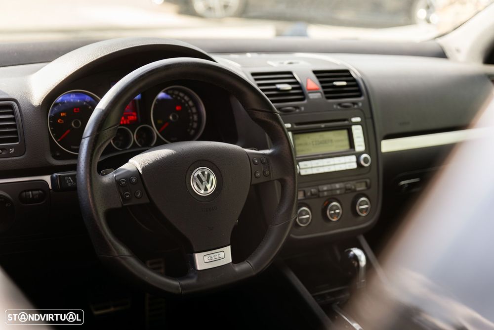 VW Golf 2.0 GTi DSG - 9