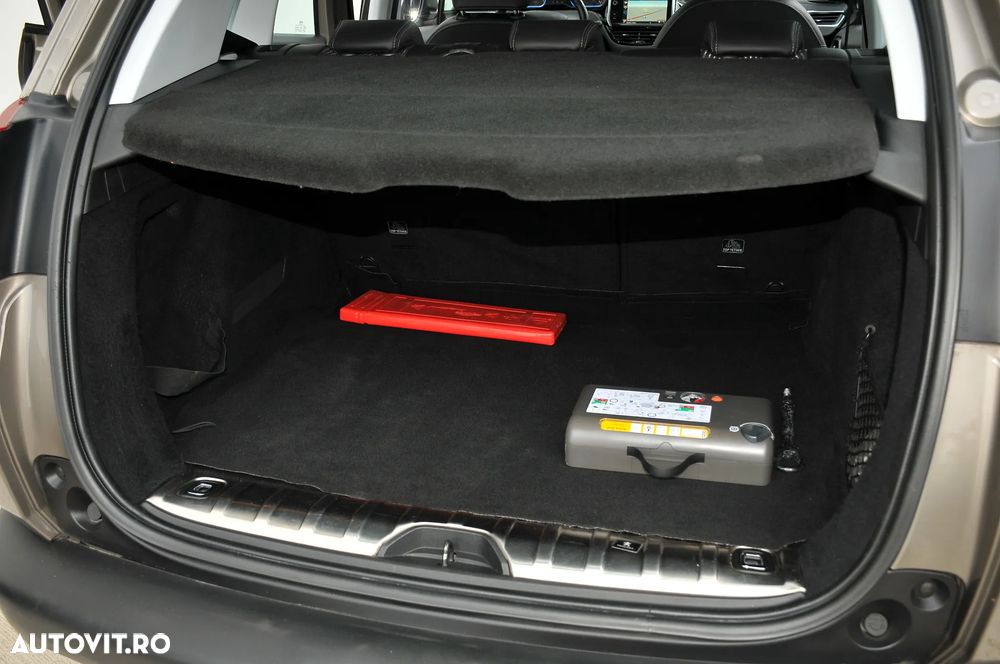 Peugeot 2008 PureTech 110 Stop&Start EAT6 Allure - 32