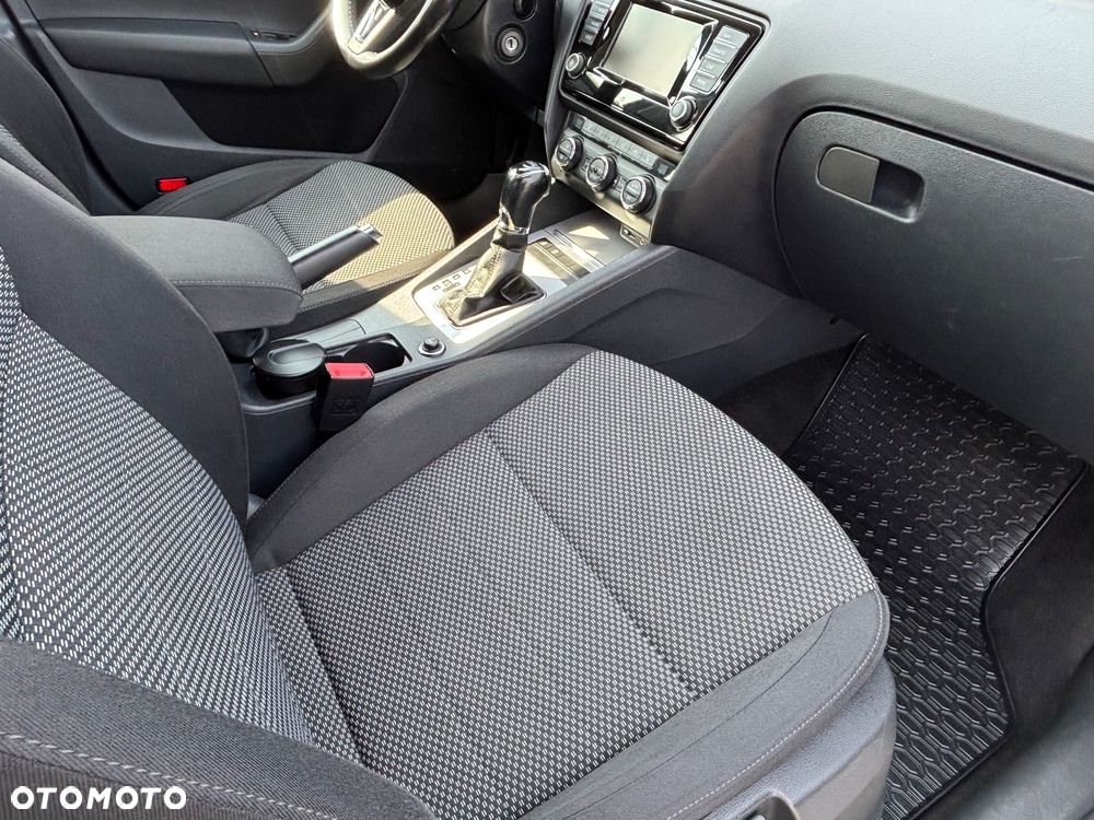 Skoda Octavia 2.0 TDI Edition DSG - 23