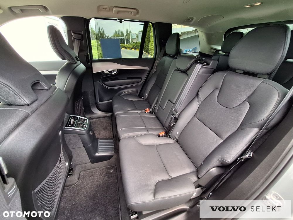Volvo XC 90 - 12