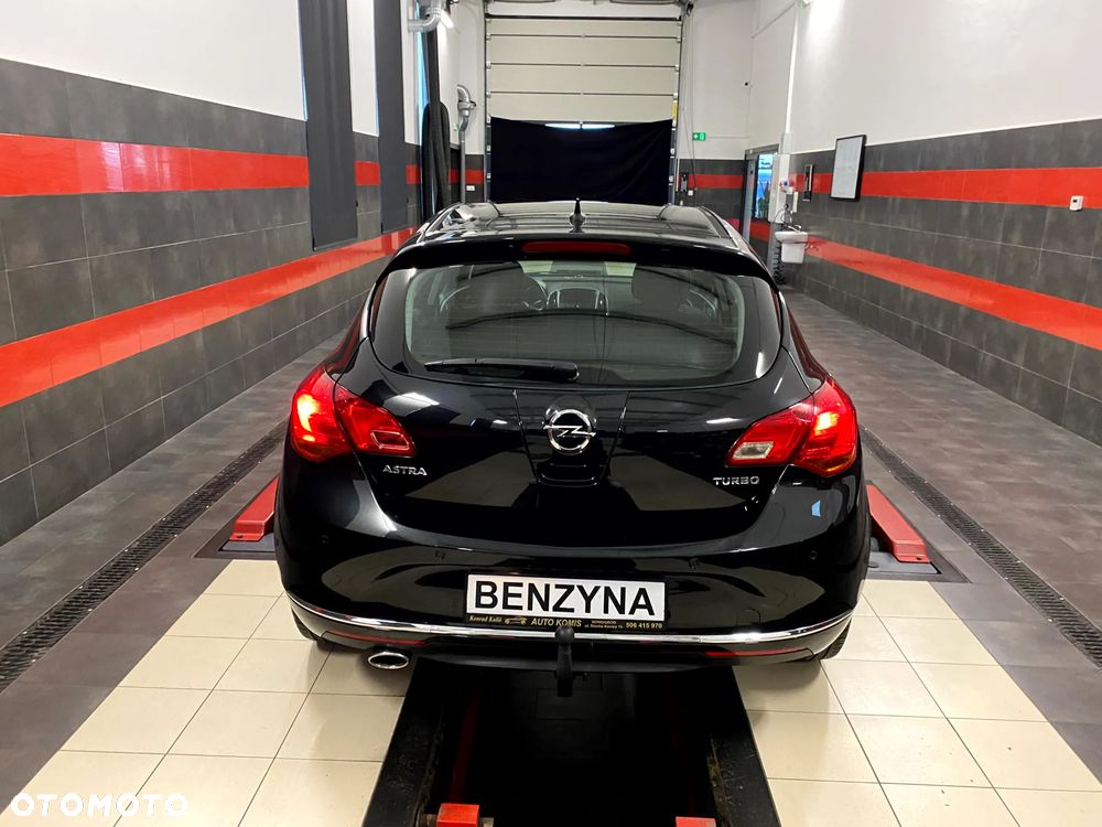 Opel Astra 1.4 T Cosmo S&S - 11