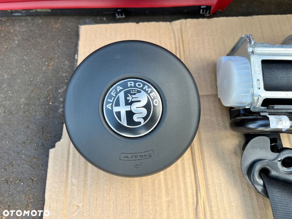 Konsola Poduszki 4 x pasy Alfa Romeo Stelvio Oryginał Demontaż - 6