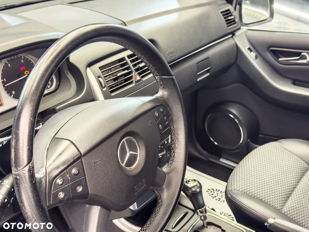 Mercedes-Benz Klasa B 200 CDI Autotronic Grand Edition - 25