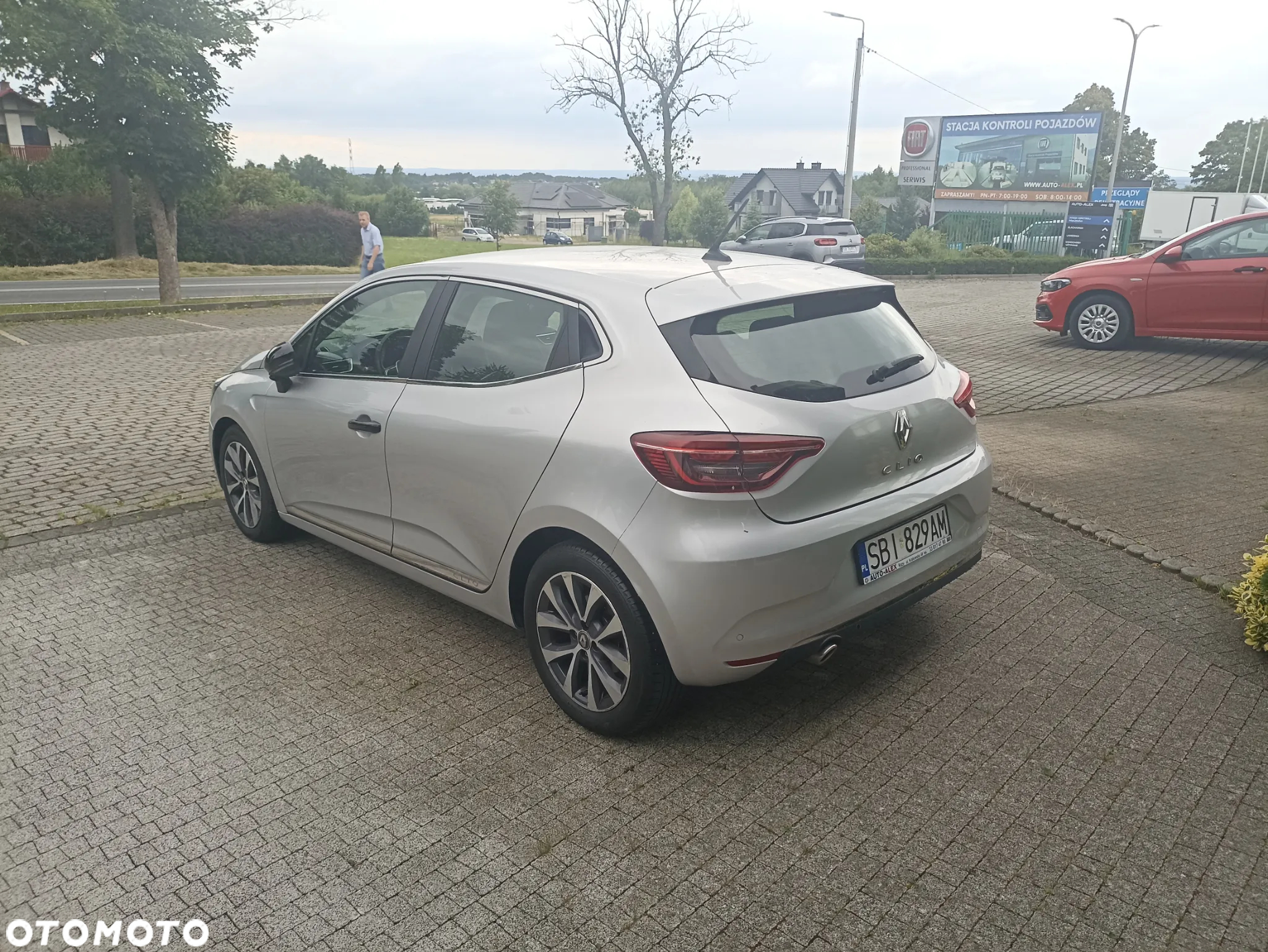 Renault Clio TCe 100 EDITION ONE - 8