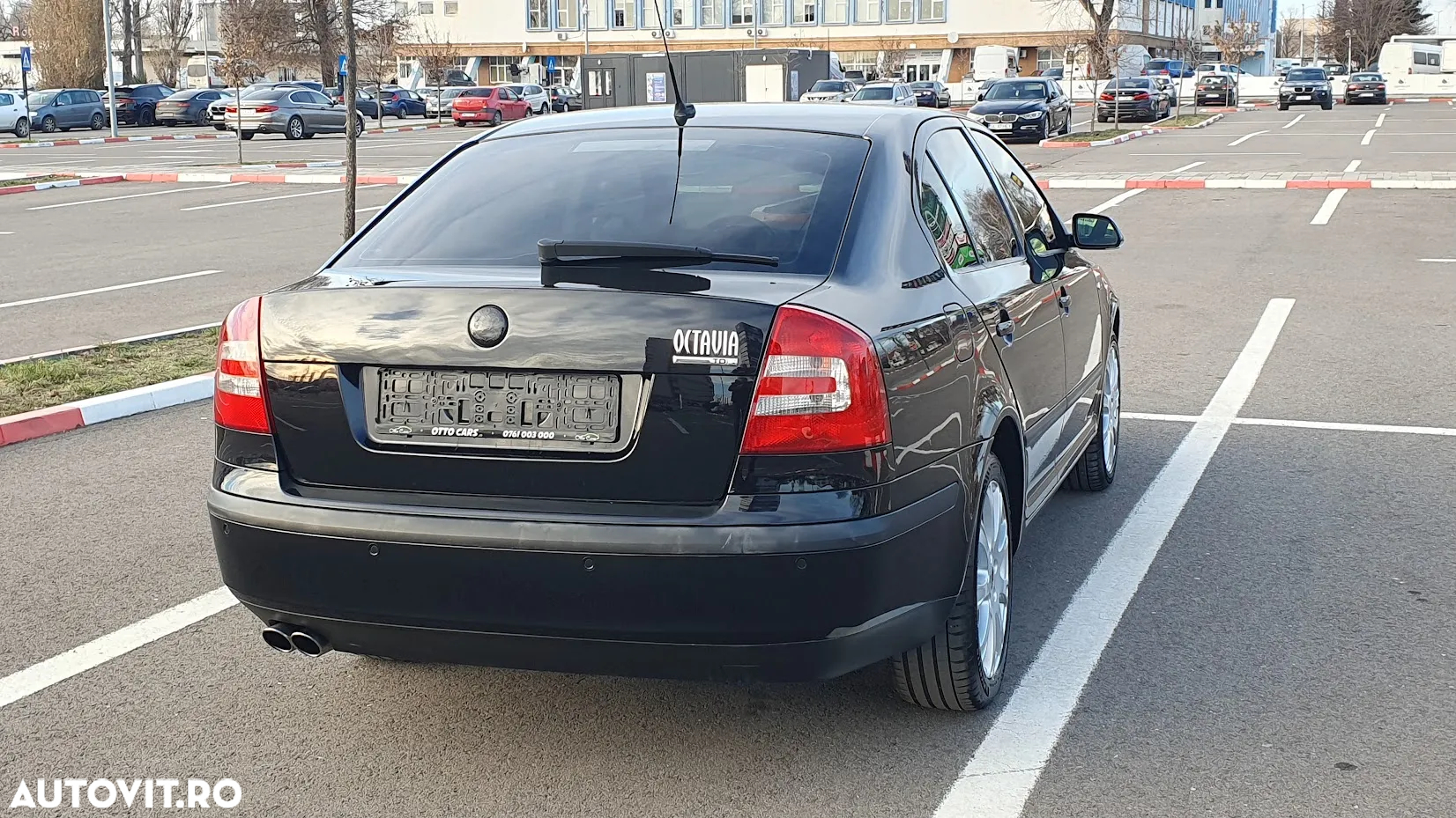 Skoda Octavia 2.0 TDI DSG Laurin & Klement - 18