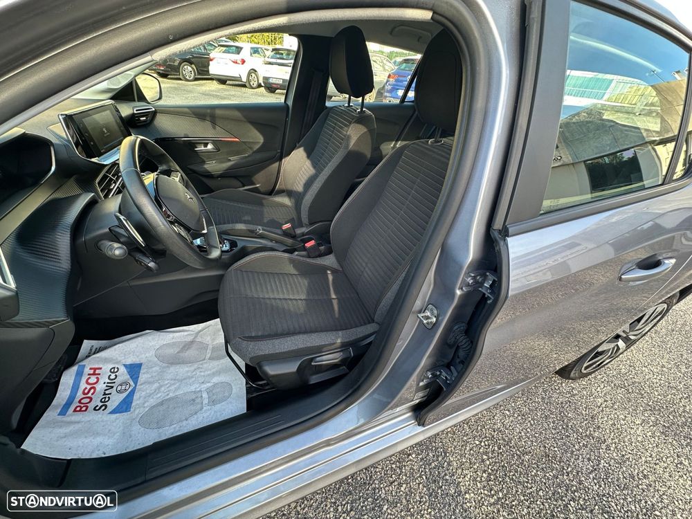 Peugeot 208 1.2 PureTech Allure EAT8 - 13