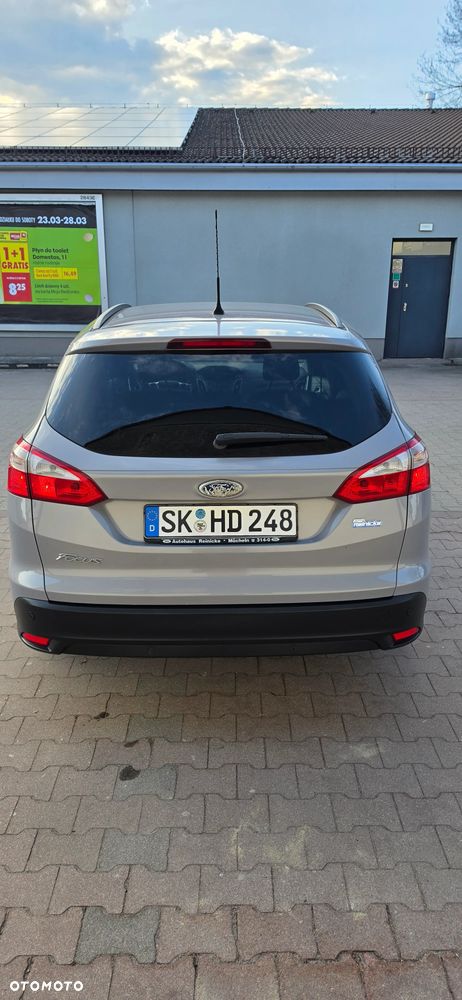 Ford Focus 1.6 TDCi DPF Start-Stopp-System SYNC Edition - 9