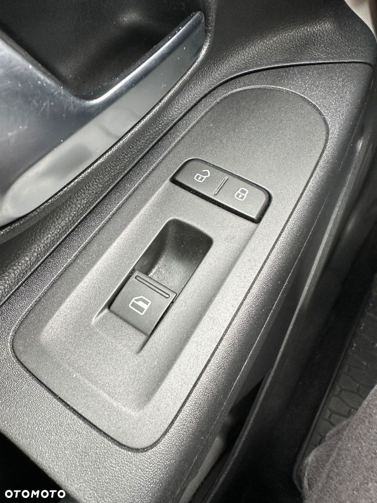 Volkswagen up! - 16