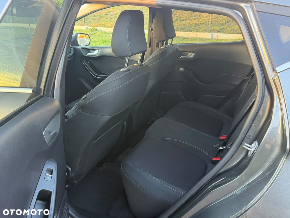 Ford Fiesta - 22