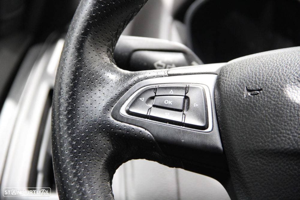 Ford Focus 1.5 TDCi ST-Line - 10