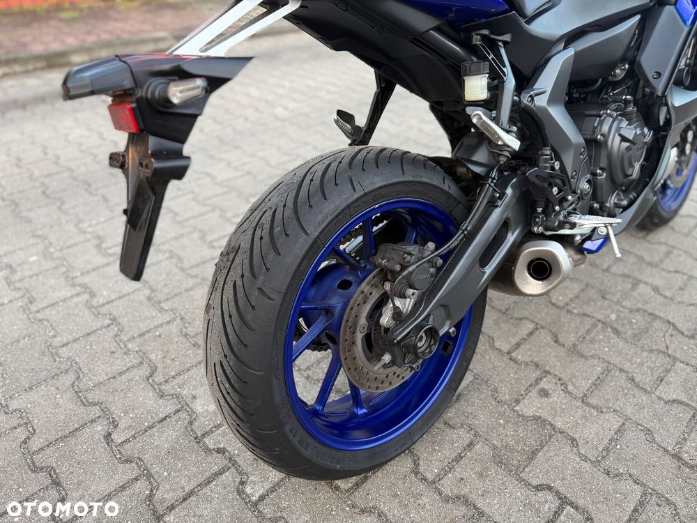 Yamaha R7 - 11