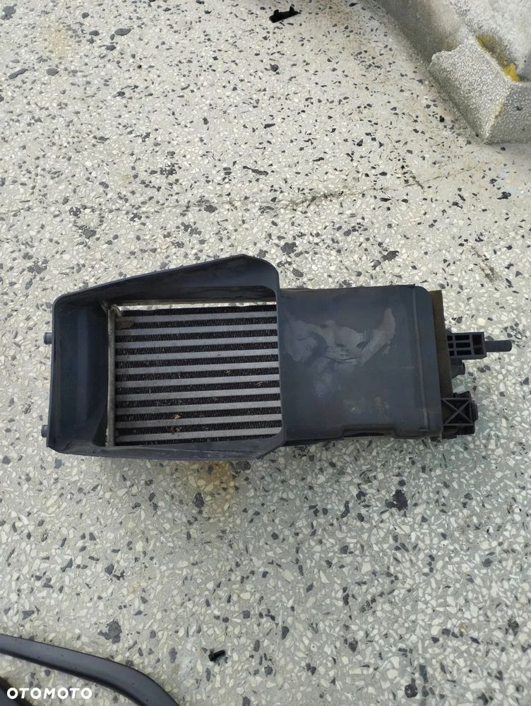 intercooler z kierownicą powietrza ford focus mk3 - 1