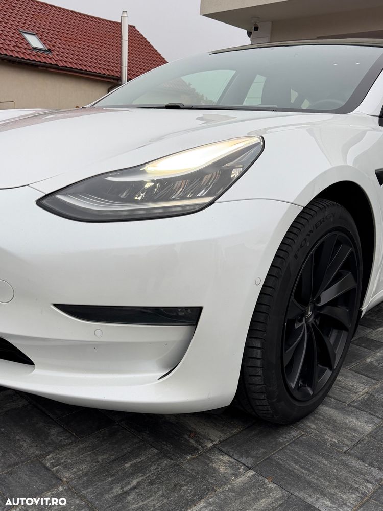 Tesla Model 3 Langstreckenbatterie Allradantrieb Dual Motor - 13