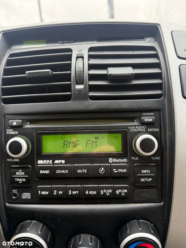 Hyundai Tucson 2.0 2WD GLS - 10