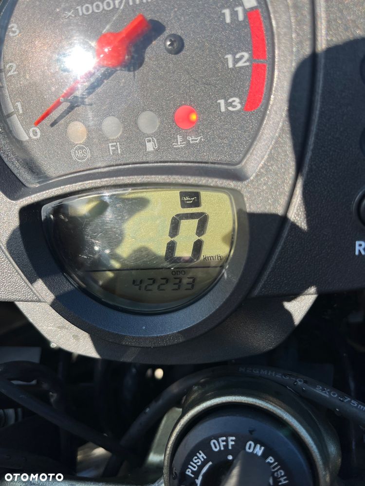 Kawasaki ER - 8