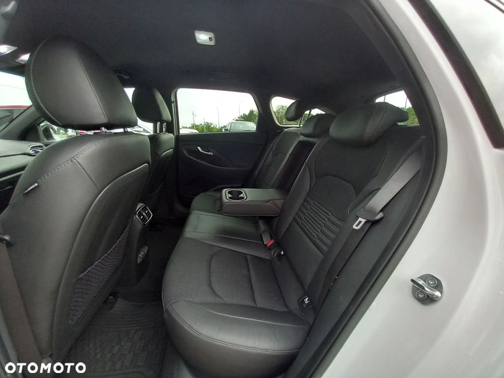 Hyundai i30 1.5 T-GDI 48V Smart DCT - 16