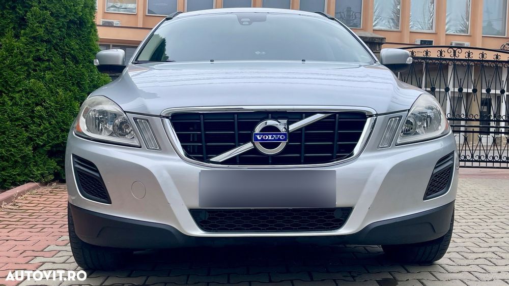 Volvo XC 60 2.4D AWD Momentum - 6