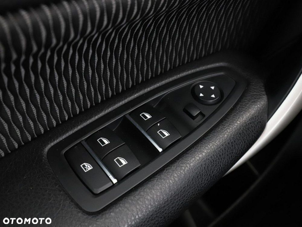 BMW Seria 1 118d Advantage - 34