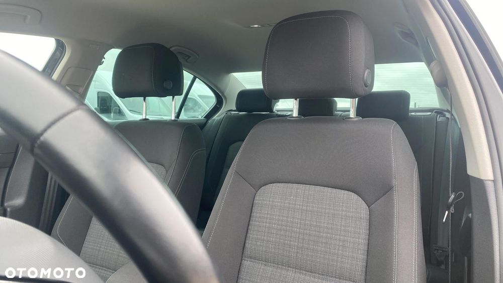 Volkswagen Passat 2.0 TDI EVO Business DSG - 11