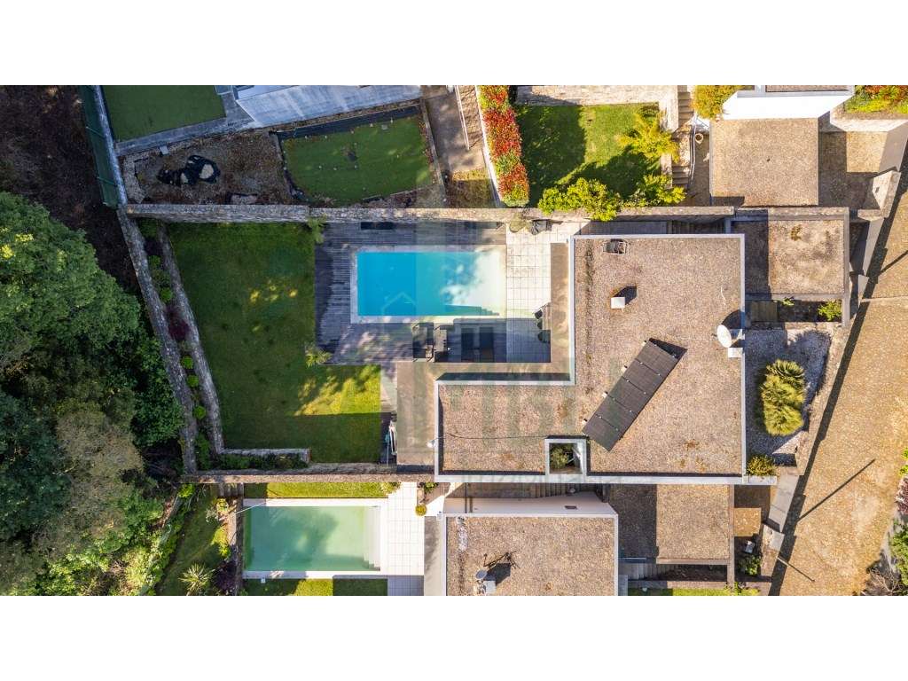 Vale dos Esquilos - Moradia térrea T3 com piscina - Grande imagem: 2/26