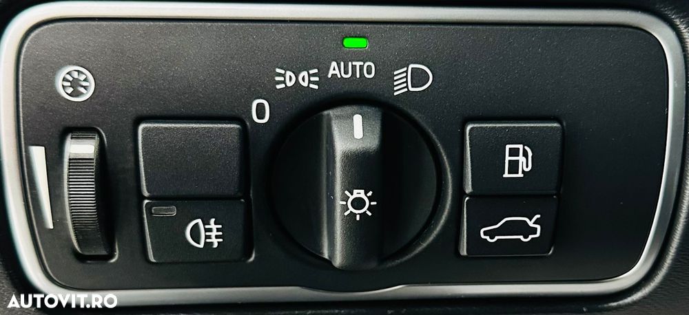 Volvo XC 60 D3 Momentum - 12