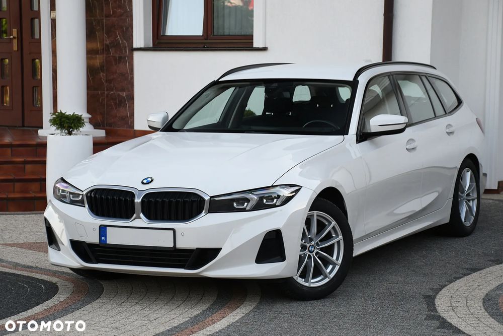 BMW Seria 3 318d mHEV - 3