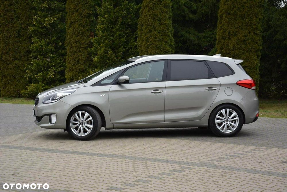 Kia Carens 1.6 GDI L 7os EU6 - 4