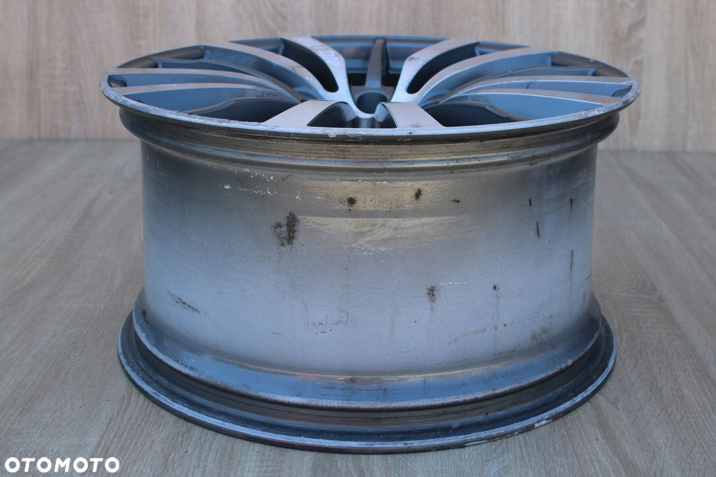 FELGA ALIMINIOWA 19" MASERATI GHIBLI 10J 5x114,3 ET40 - 4