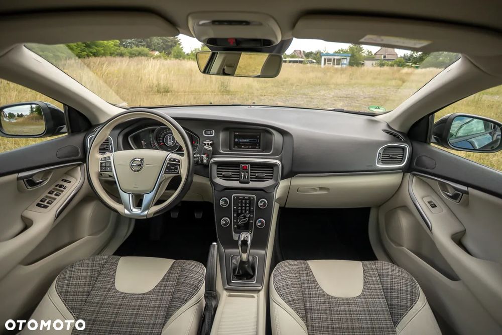 Volvo V40 T2 - 29