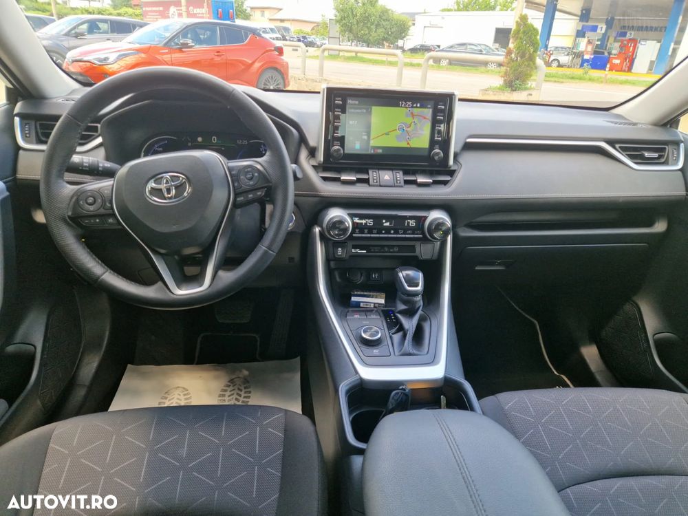 Toyota RAV4 - 12