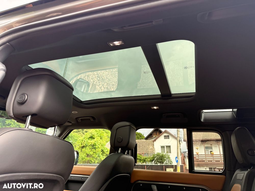 Land Rover Defender - 17