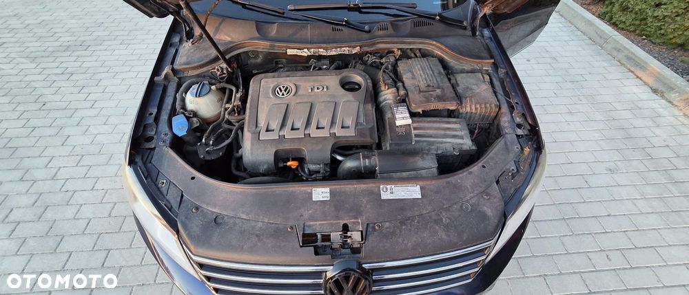 Volkswagen Passat Variant 2.0 TDI Trendline - 14