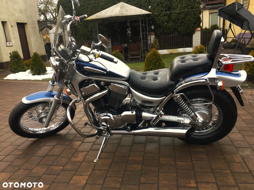 Suzuki Intruder - 1