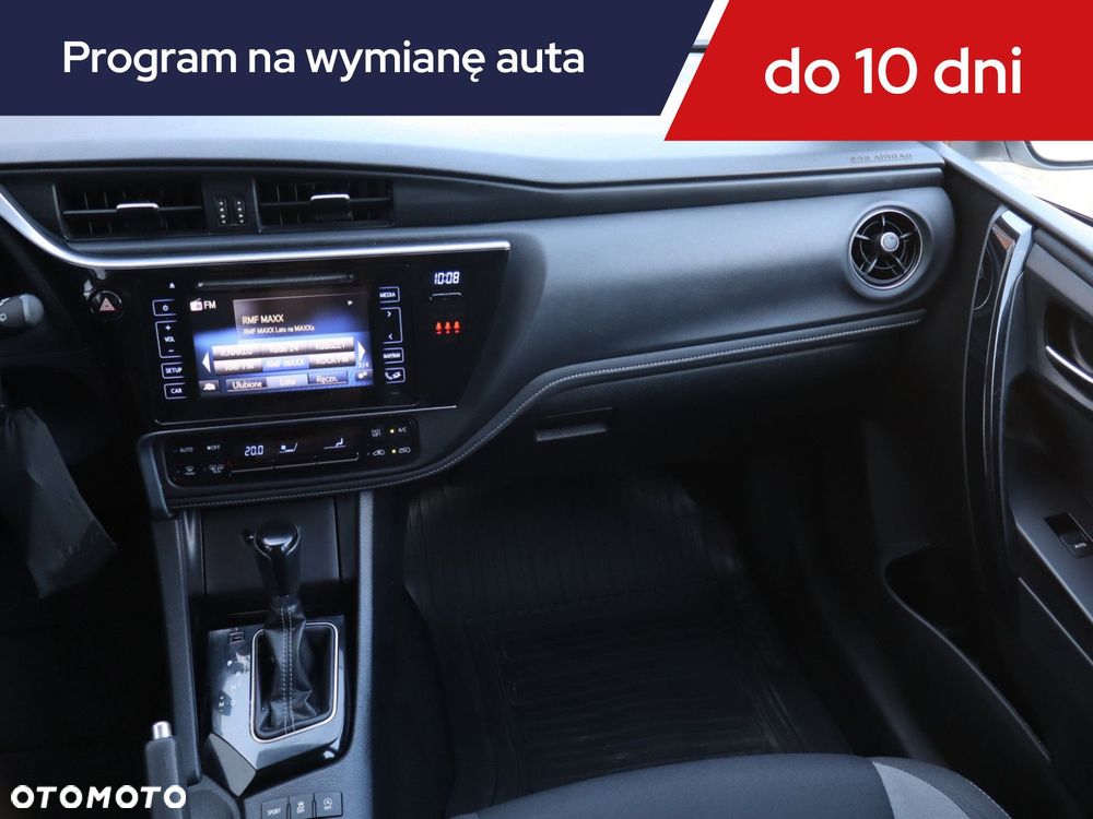 Toyota Auris - 10