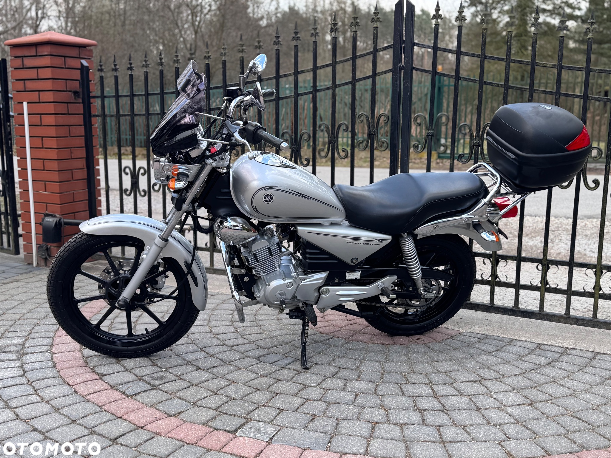 Yamaha YBR - 6