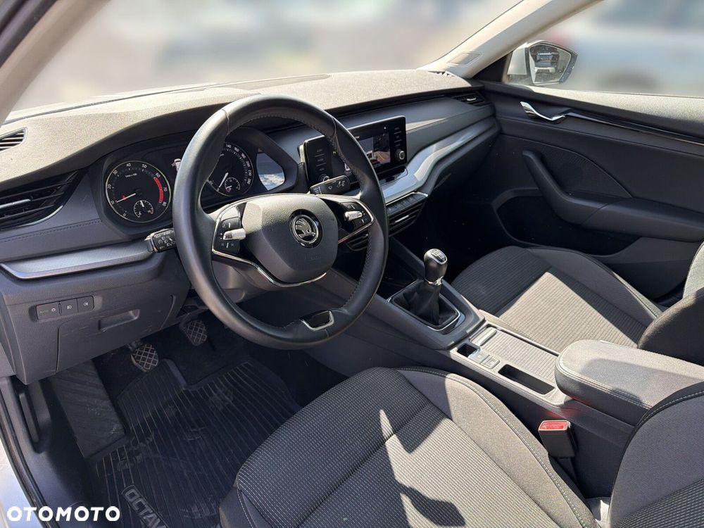 Skoda Octavia 1.5 TSI ACT Ambition - 11