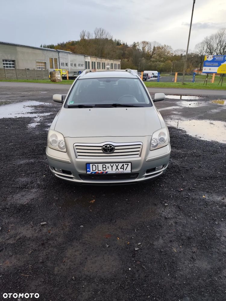 Toyota Avensis 1.8 VVT-i Combi - 19