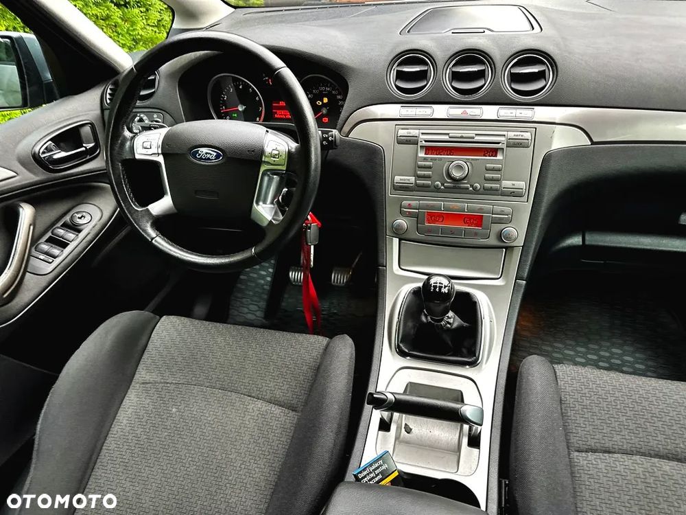 Ford S-Max 2.0 Titanium - 17