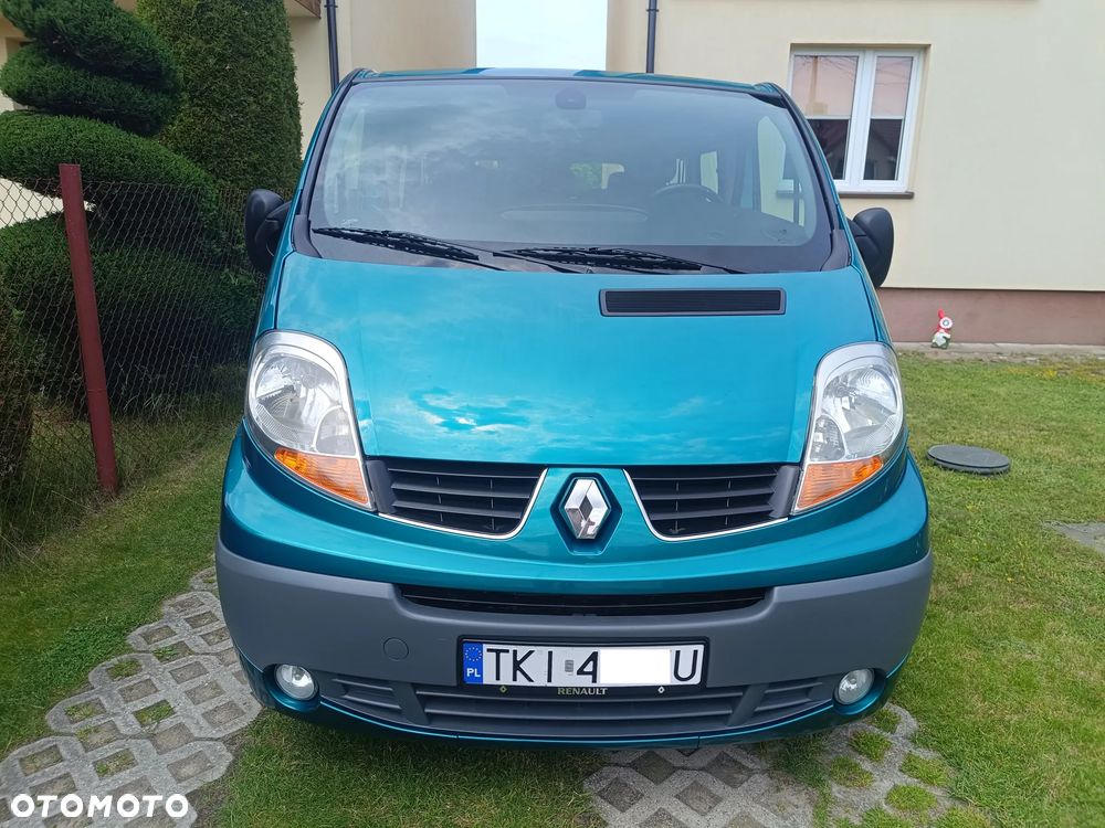 Renault Trafic Grand Passenger Black Edition - 5