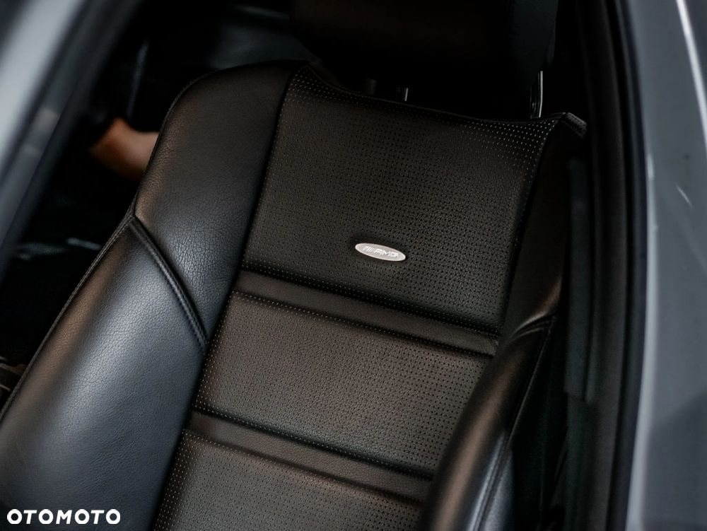 Mercedes-Benz Klasa E 63 AMG AMG Speedshift 7G-MCT - 11