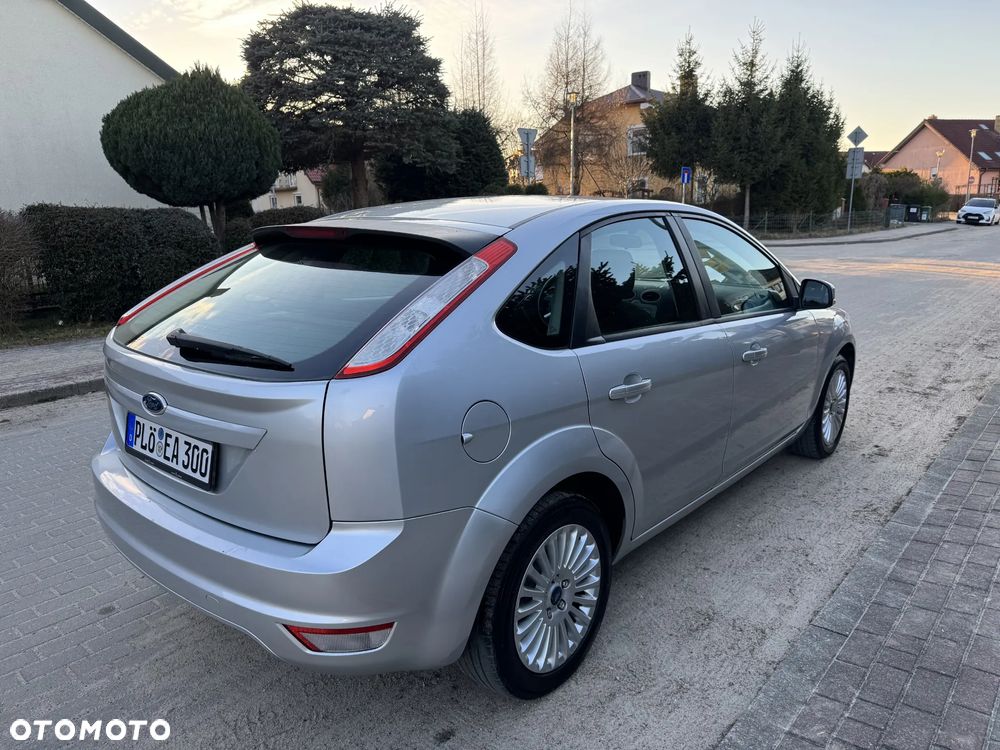 Ford Focus 1.6 16V Style+ - 19