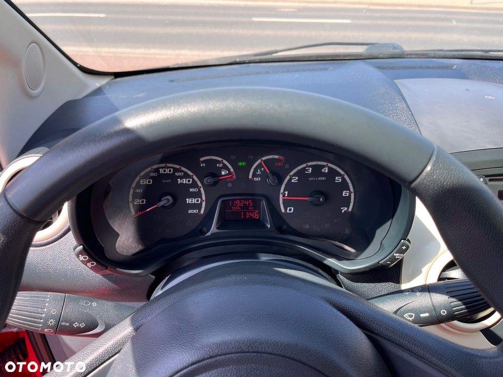 Ford KA 1.2 Digital - 16