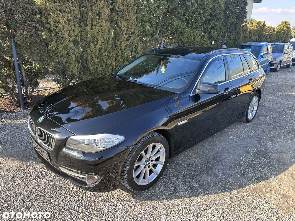 BMW Seria 5 520d Sport-Aut - 2