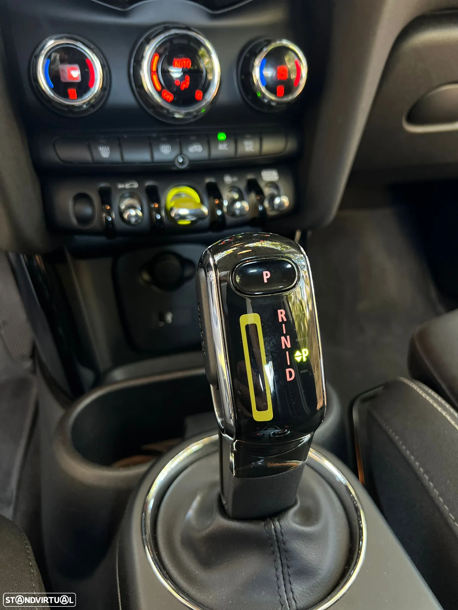 MINI 3 Portas Cooper SE - 10