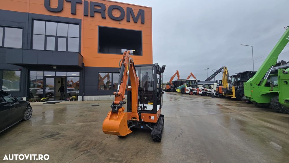 Hitachi ZX19-6, 2tone, 2026, EX DEMO 158h, LAMA, cupla rapida+cupa ingusta+cupa lata+cupa taluz, inst picon, latime 0,8m, latime cu senile extinse 1,2m, ad sapare 2,8m, ridica 1t, produs in JAPONIA, posibilitate leasing 4 ani-PROMOTIE 23900 EUR+Tva - 3