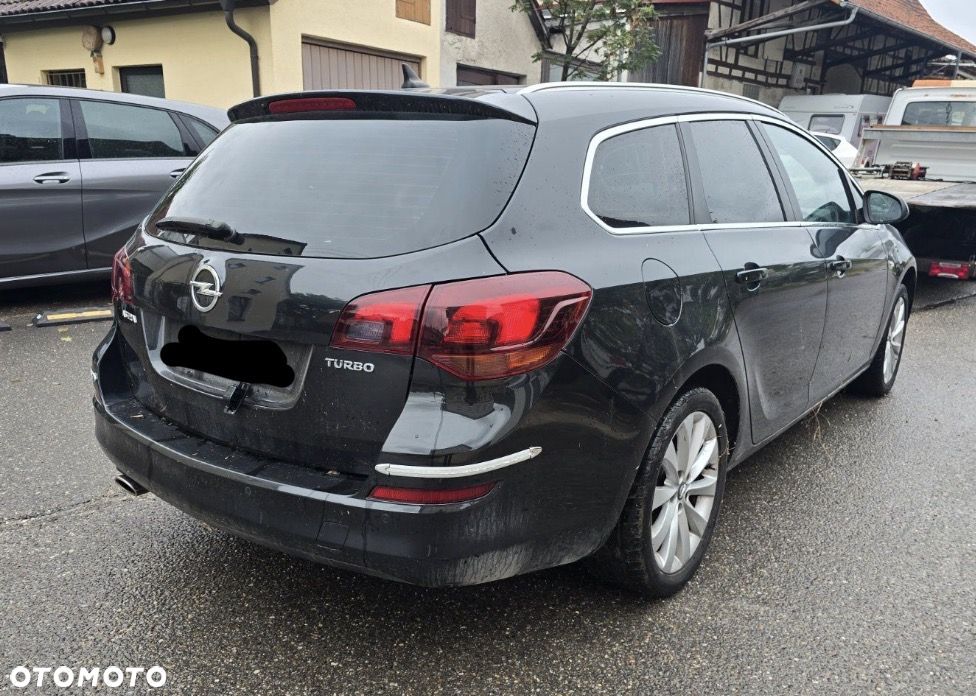 Opel Astra 2013 photo 3